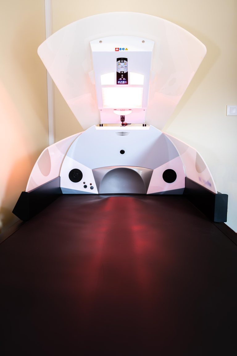 Le lit hydromassant vu de face