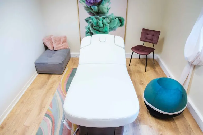 La salle de massage du centre ÕRA